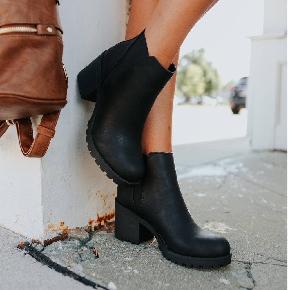 Aldo real leather ankle boot